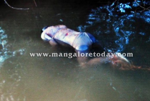 Decomposed body found in sea 2